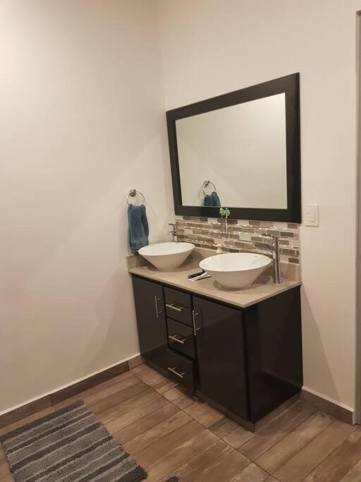 Condo En Torres Cantera De 2 Recamaras 2 1/2 Banos ลาปาซ ภายนอก รูปภาพ
