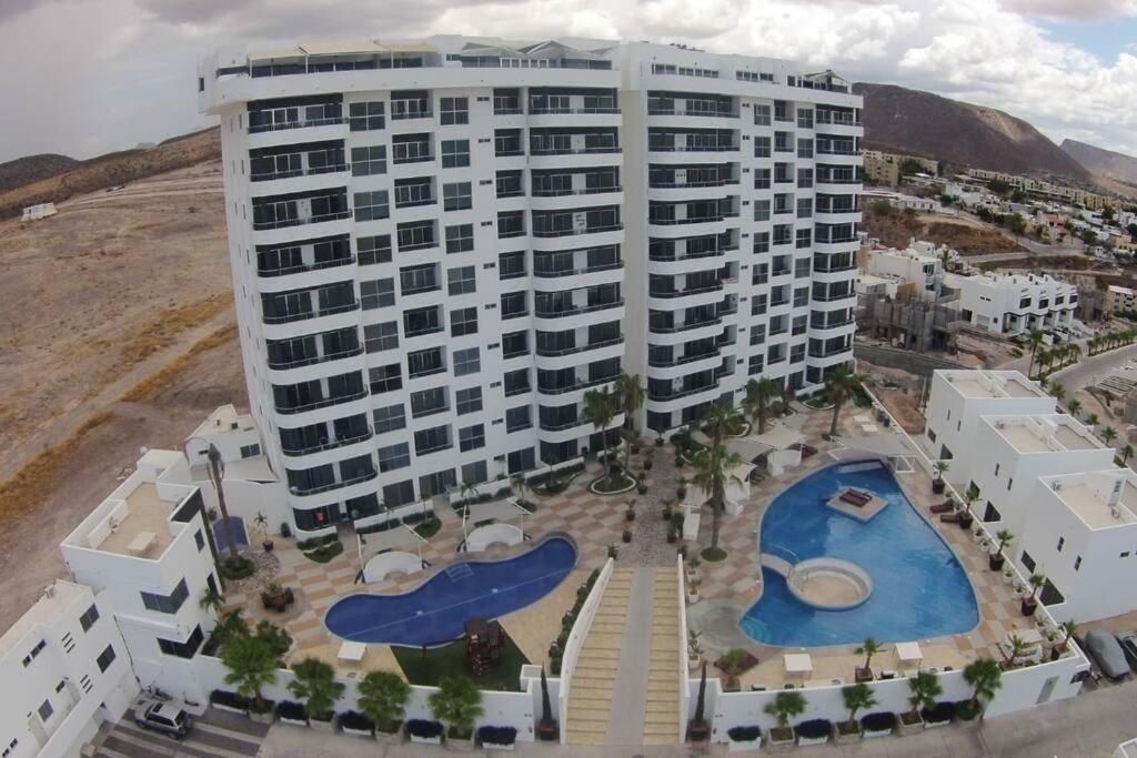 Condo En Torres Cantera De 2 Recamaras 2 1/2 Banos ลาปาซ ภายนอก รูปภาพ